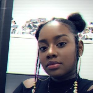 Meet your Posher, Nephthalie